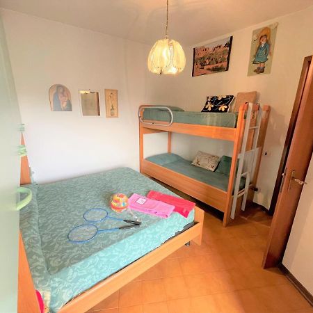 Condominio Miriam Бибионе Екстериор снимка