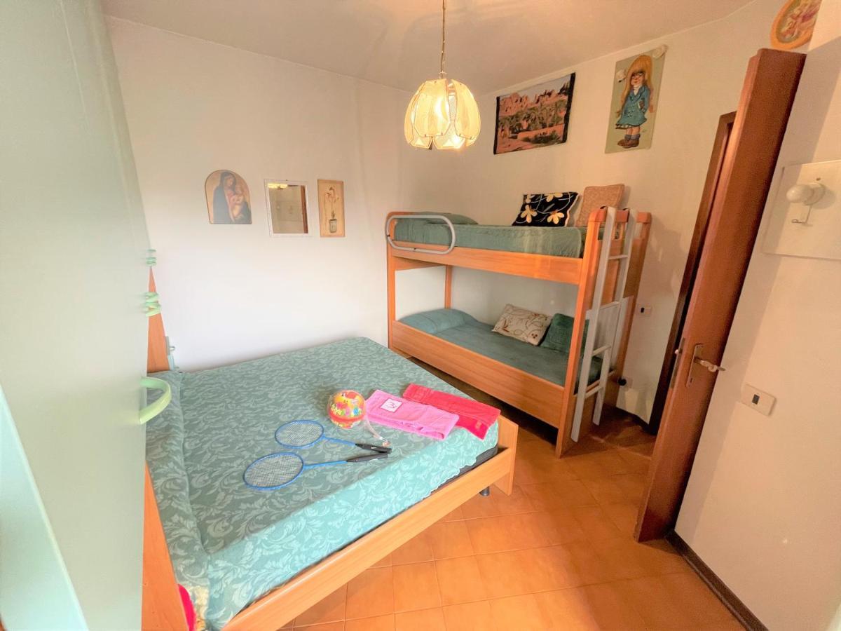 Condominio Miriam Бибионе Екстериор снимка